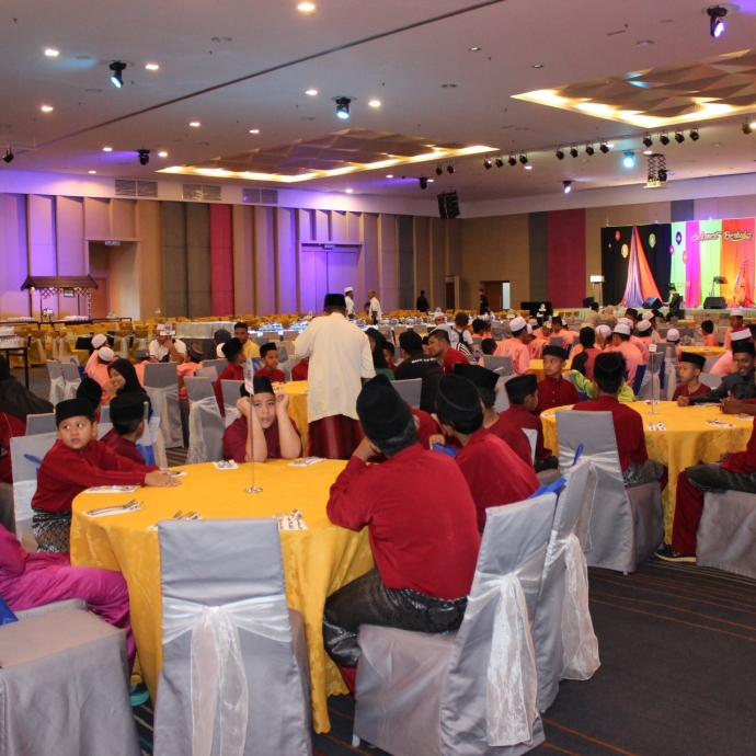 CSR Program – Iftar With Orphans, the Asnaf and Elderly at Casuarina @ Meru, Ipoh