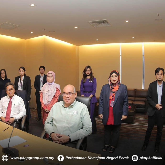 MEETING SESSION OF THE CHIEF EXECUTIVE OF PKNPk WITH PERAK CORPORATION BHD (PCB)