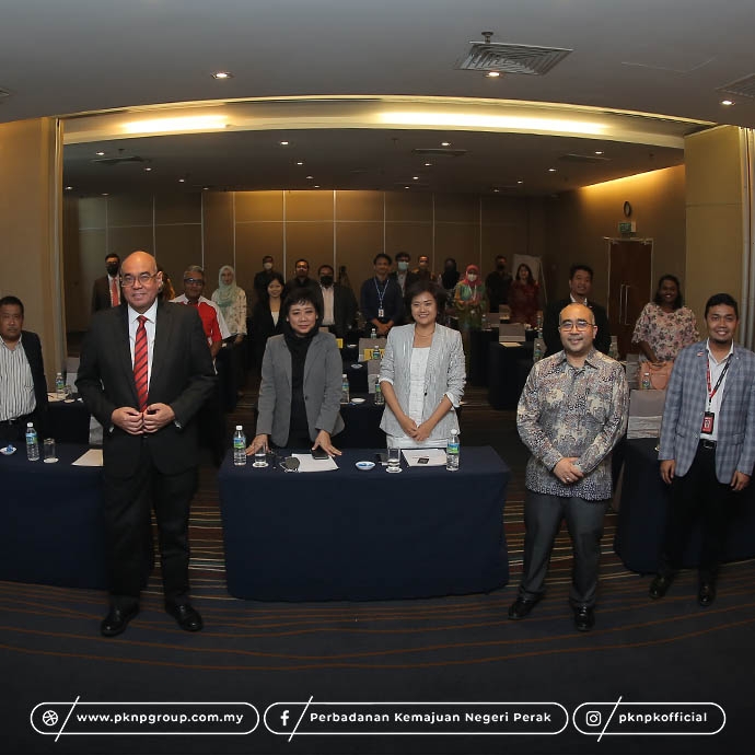 HARNESSING SILVERVALLEY FOR ECONOMIC GROWTH AND DEVELOPMENT OF THE STATE OF PERAK