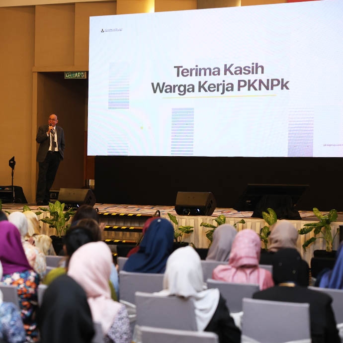 MANDATE SESSION AND PKNPK TRANSFORMATION ROADMAP SHARING SESSION WITH CHIEF EXECUTIVE OF PKNPk