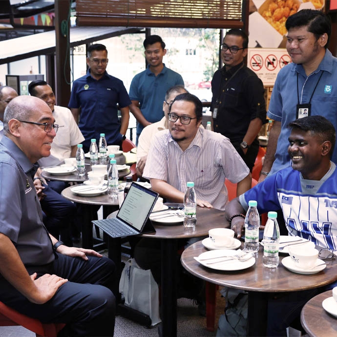 NASI LEMAK KOPI O: DIALOG SESSION WITH CEO OF PKNPk WITH THE MEDIA