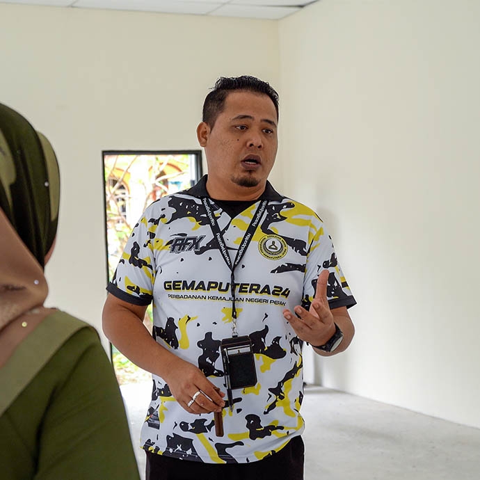 PEOPLE CENTRIC PROJECT: DEWAN ORANG RAMAI KAMPUNG PARIT 6, PALOH